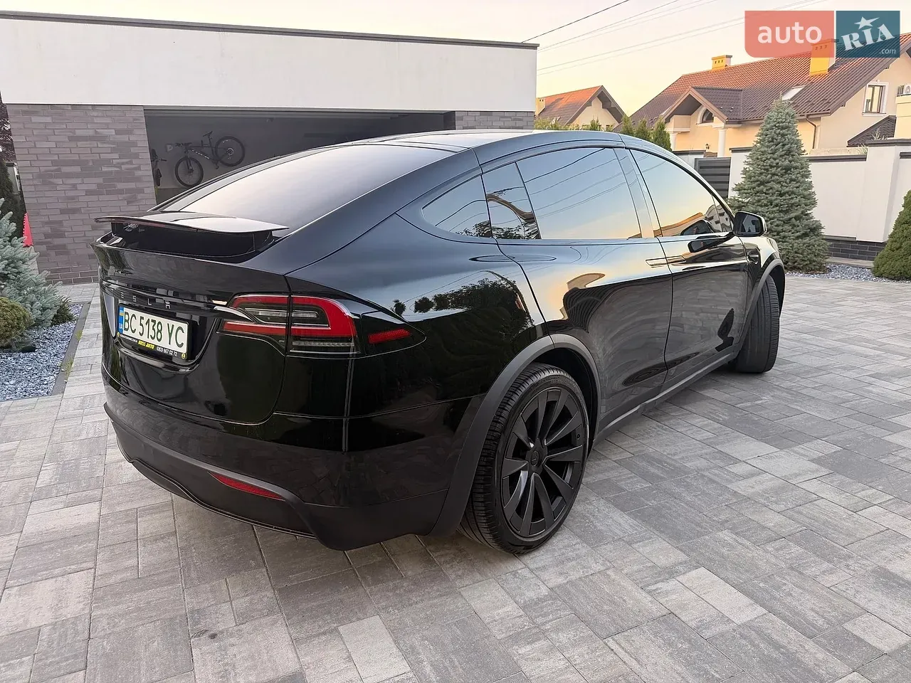 Tesla Model X 2023 photo 3