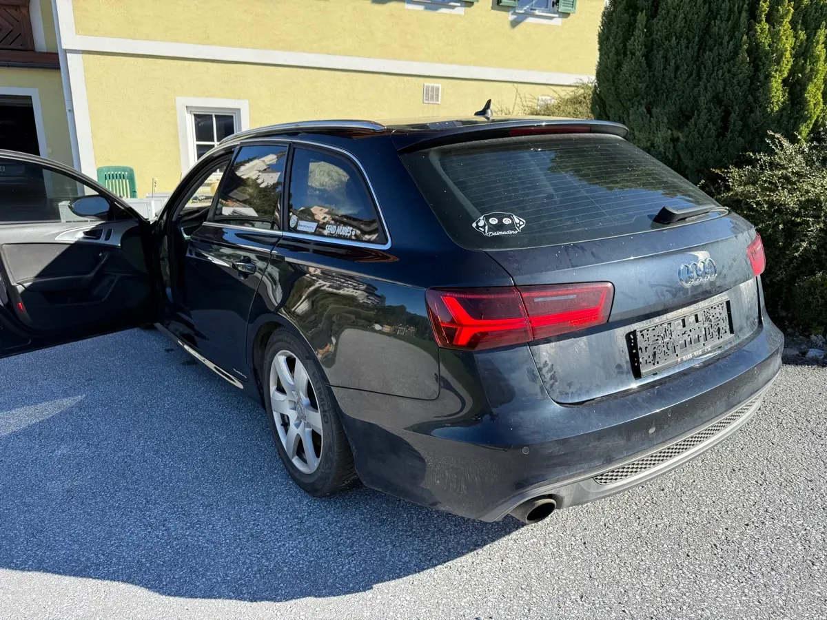 Audi A6 2012 photo 3