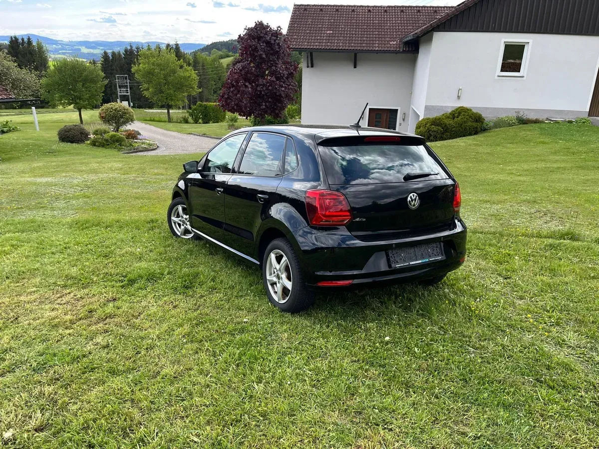 Volkswagen Polo 2015 photo 3