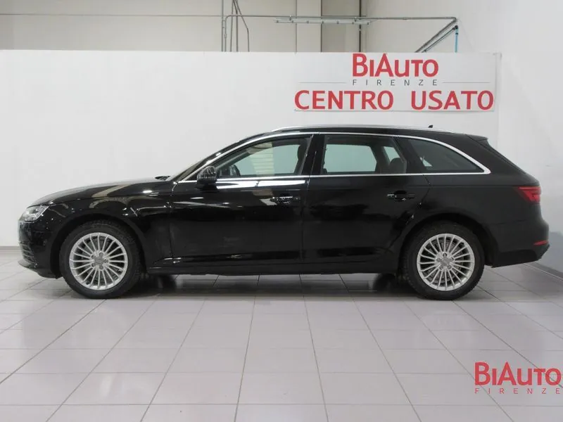 Audi A4 2019 photo 2