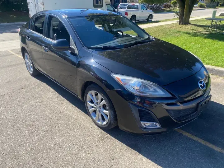 Mazda Mazda3 2011 photo 4