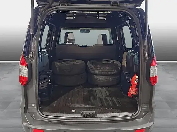 Ford Transit Courier 2016 photo 5