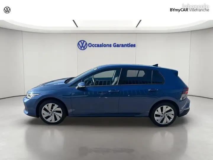 Volkswagen Golf 2024 photo 2