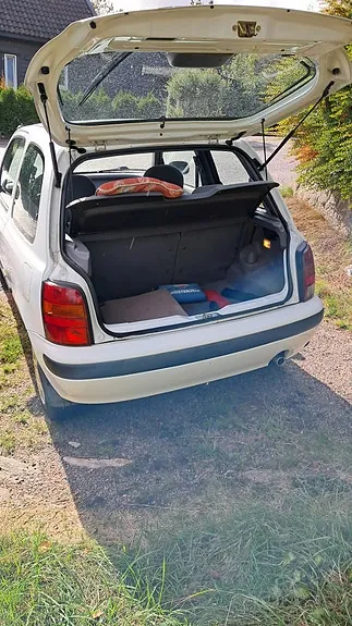 Nissan Micra 1996 photo 4
