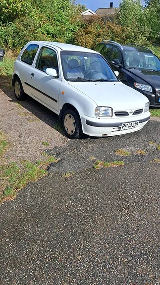 Nissan Micra 1996 photo 2