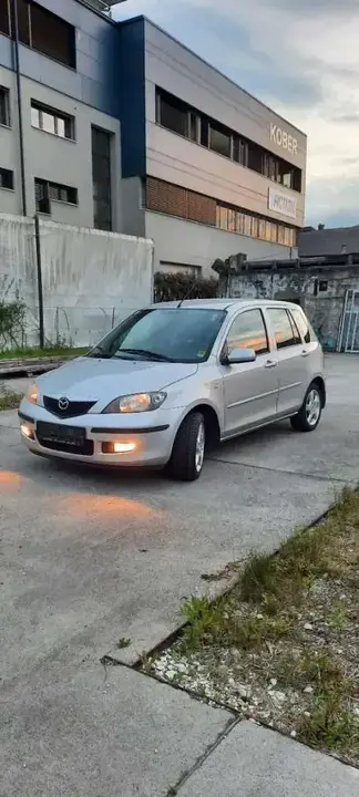 Mazda Mazda2