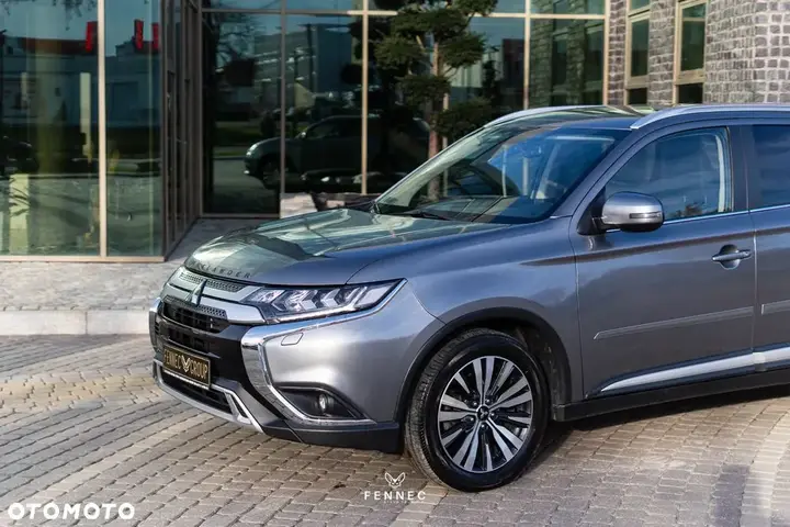 Mitsubishi Outlander 2019 photo 5