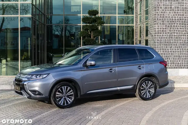 Mitsubishi Outlander 2019 photo 4