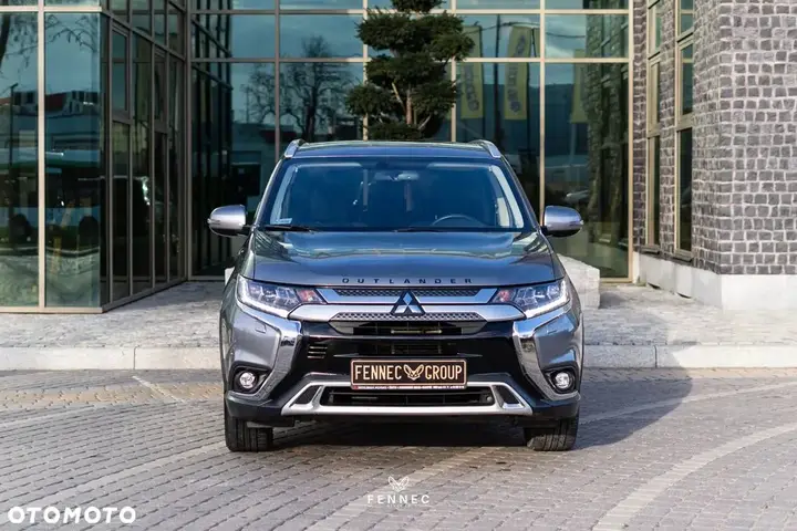 Mitsubishi Outlander 2019 photo 3
