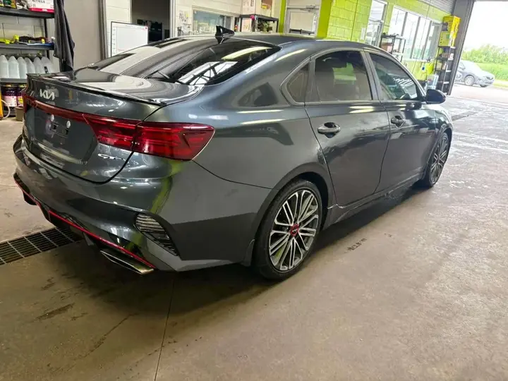 Kia Forte 2023 photo 3