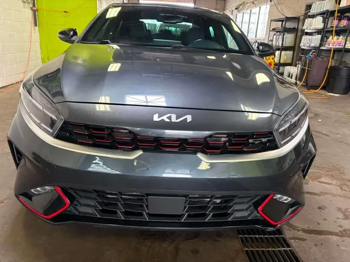 Kia Forte 2023 photo 2