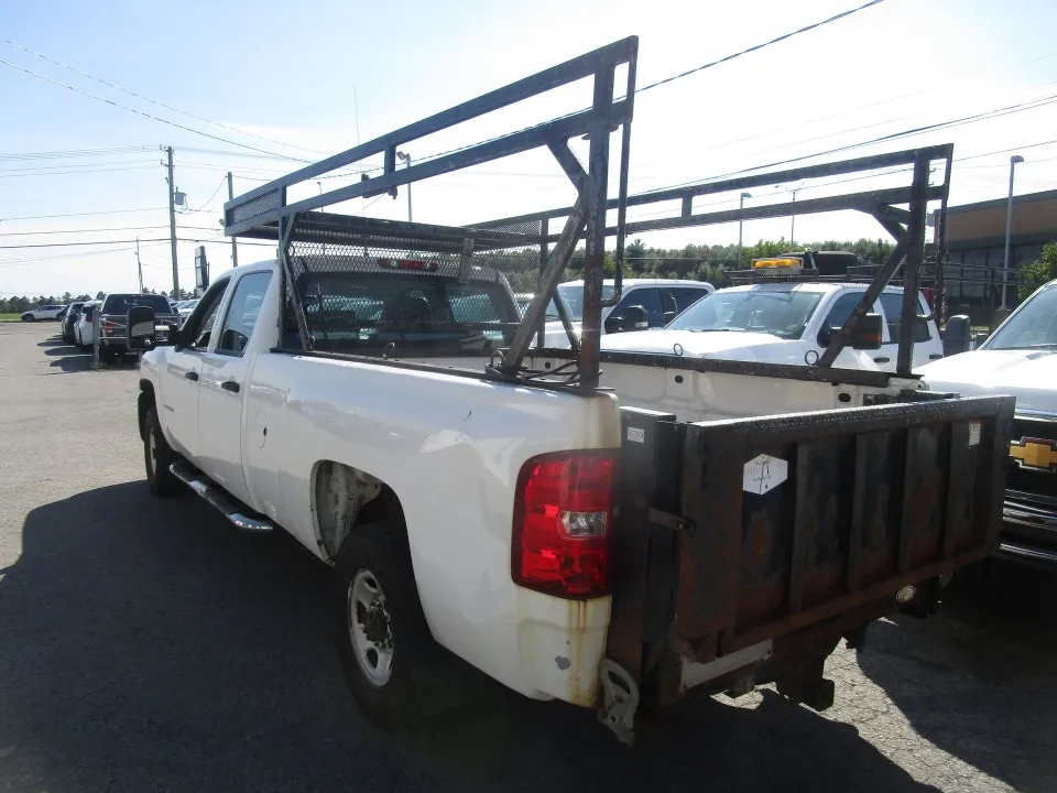 Chevrolet Silverado 2500Hd 2009 photo 2