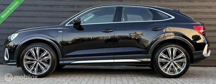 Audi Q3 2021 photo 3
