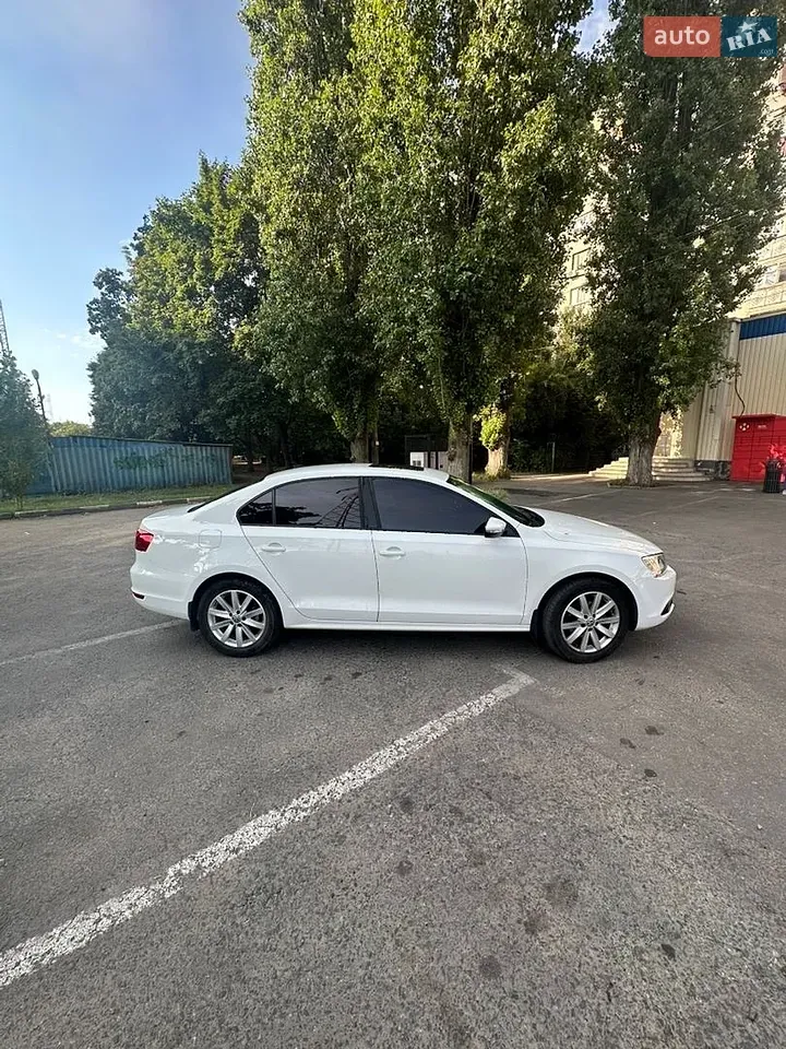 Volkswagen Jetta 2014 photo 5