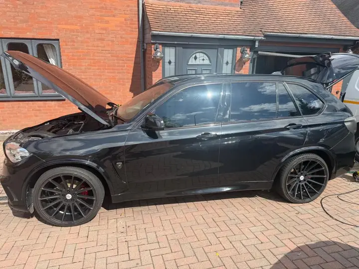 BMW X5 2014 photo 2