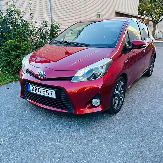 Toyota Yaris 2014 photo 3