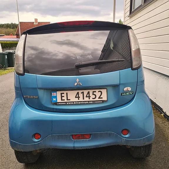 Mitsubishi I-Miev 2013 photo 3