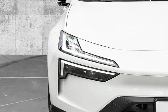 Polestar 4 2025 photo 4
