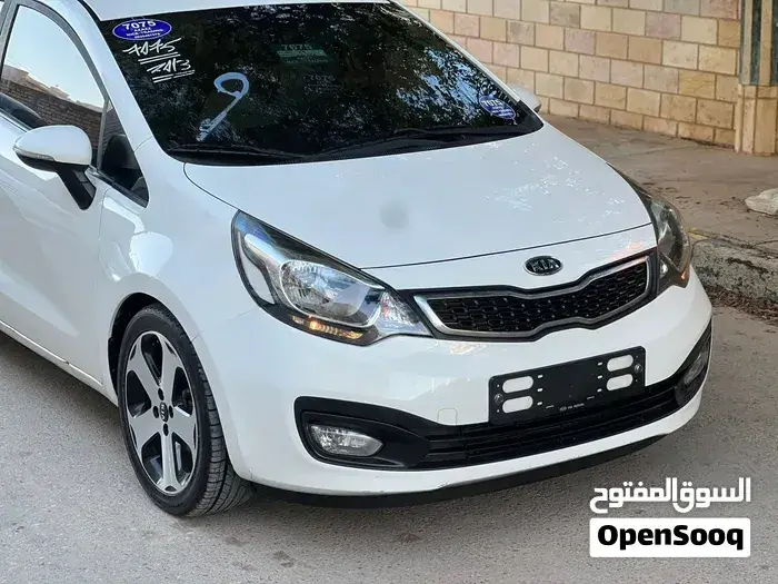 Kia Rio 2013 photo 4