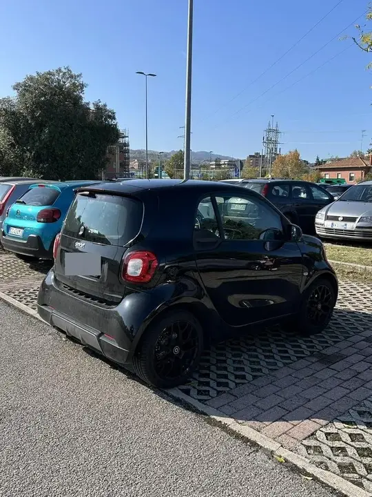 Smart Fortwo 2019 photo 3