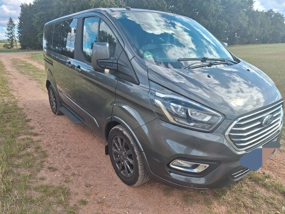Ford Tourneo Custom