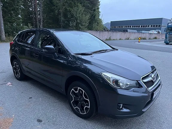 Subaru Xv 2012 photo 4