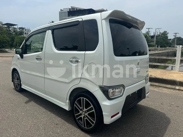 Suzuki Wagon R Stingray 2025 photo 4