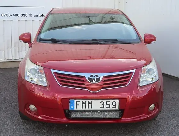 Toyota Avensis 2010 photo 2
