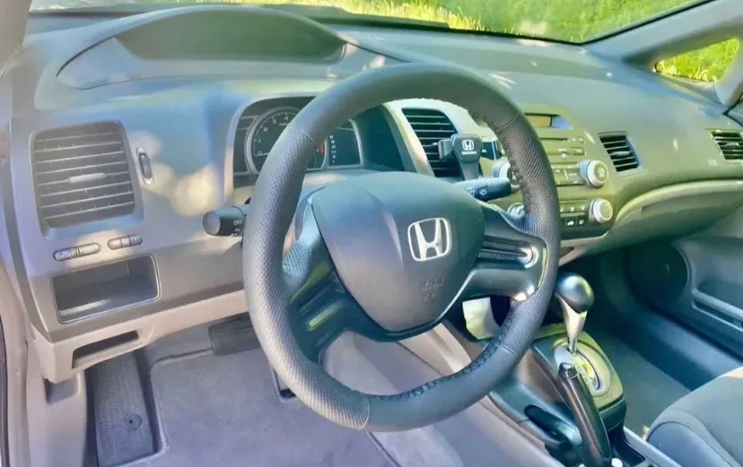 Honda Civic 2010 photo 3