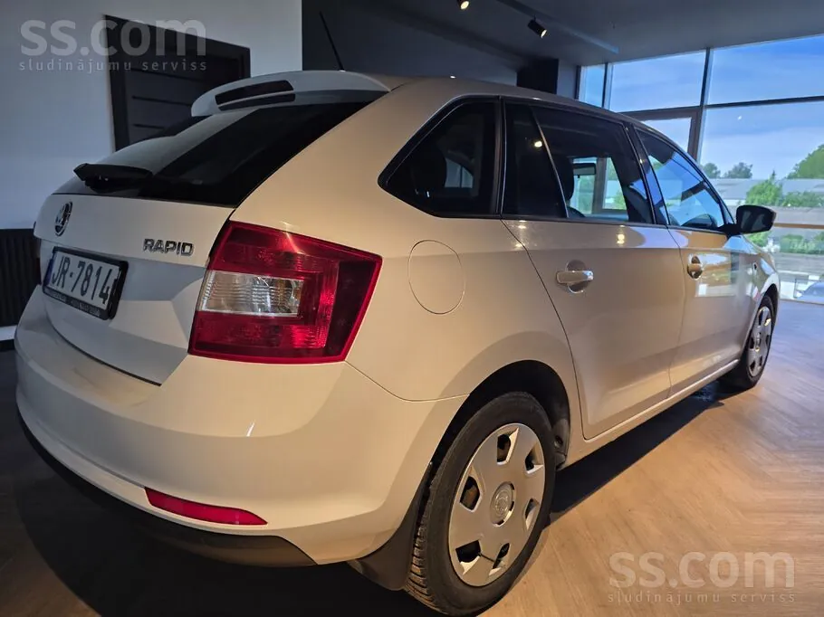 Skoda Rapid 2014 photo 4