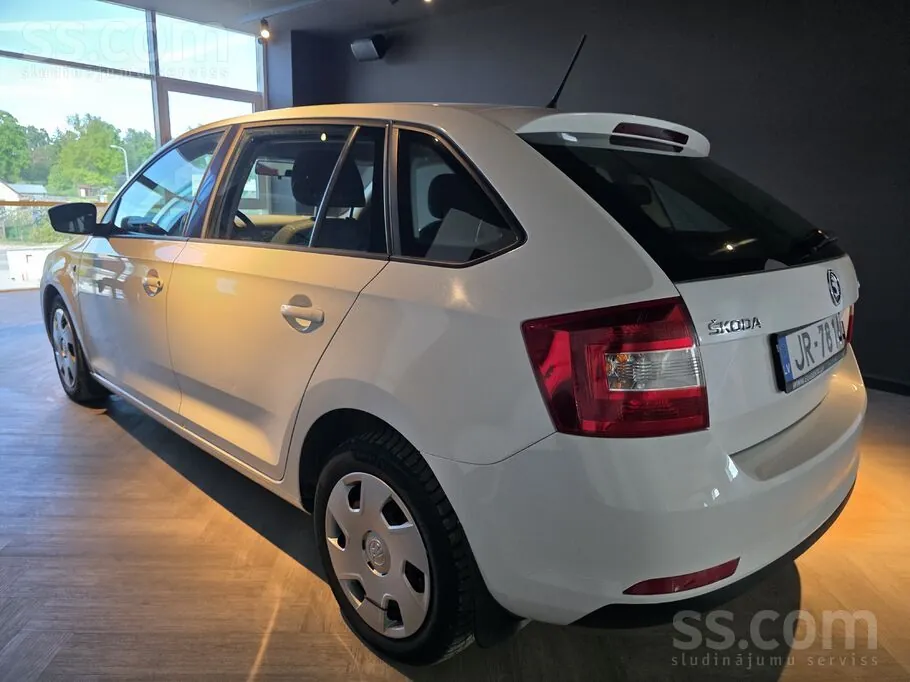 Skoda Rapid 2014 photo 5