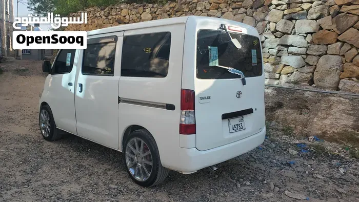 Toyota Liteace 2015 photo 2