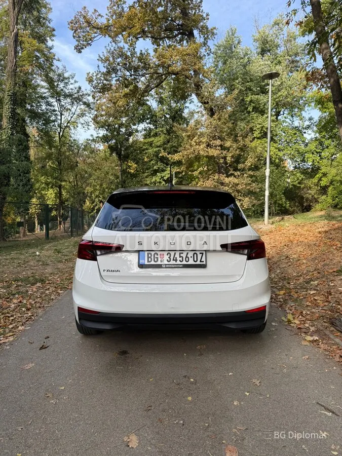 Skoda Fabia 2022 photo 5