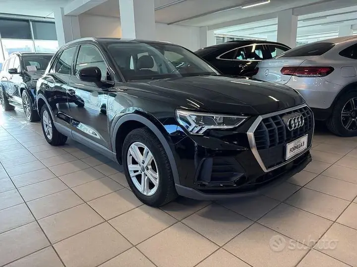 Audi Q3 2019 photo 2