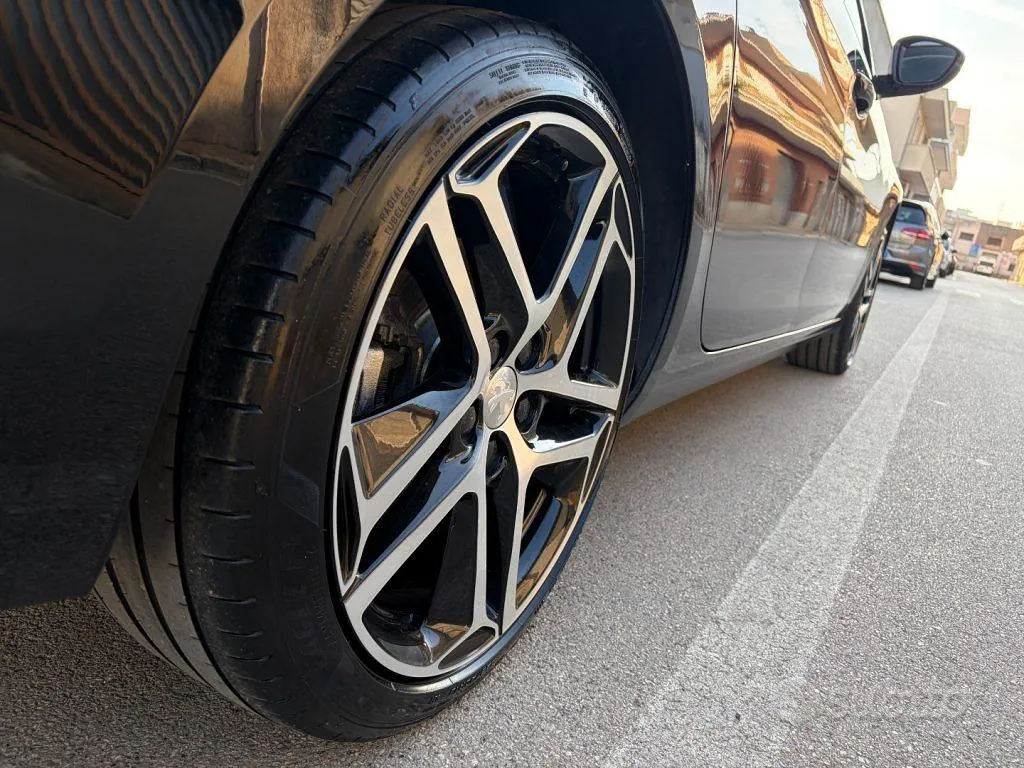 Peugeot 308 2018 photo 5