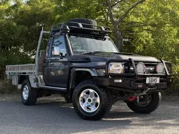 Toyota Land Cruiser 2021 photo 2
