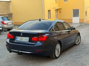 BMW 318D 2014 photo 2