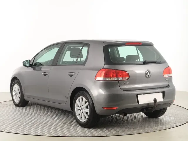 Volkswagen Golf 2012 photo 3