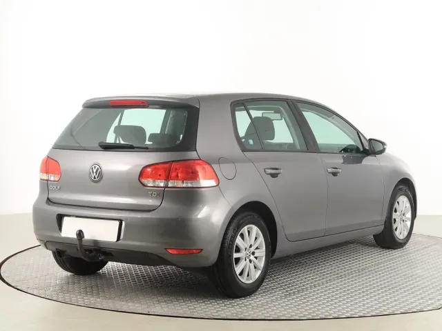 Volkswagen Golf 2012 photo 4