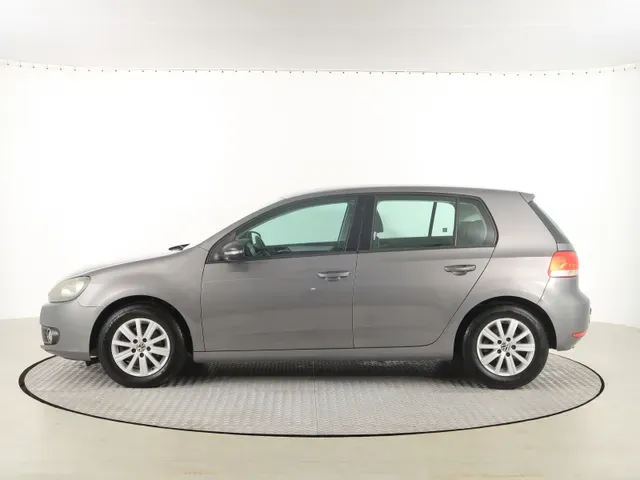 Volkswagen Golf 2012 photo 2