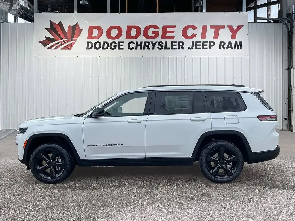 Jeep Grand Cherokee L 2026 photo 2