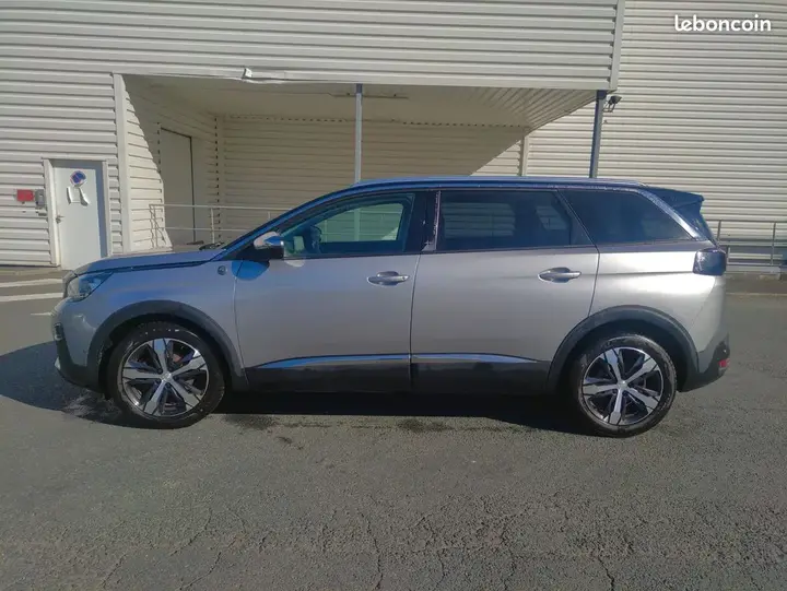 Peugeot 5008 2020 photo 5