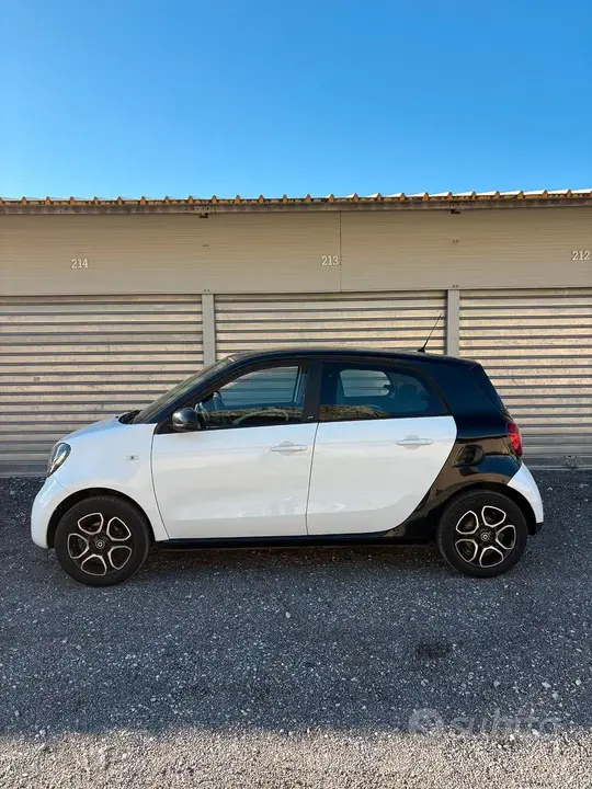 Smart Forfour 2015 photo 4