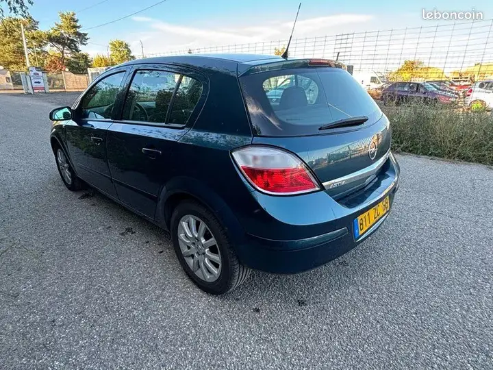 Opel Astra 2006 photo 4