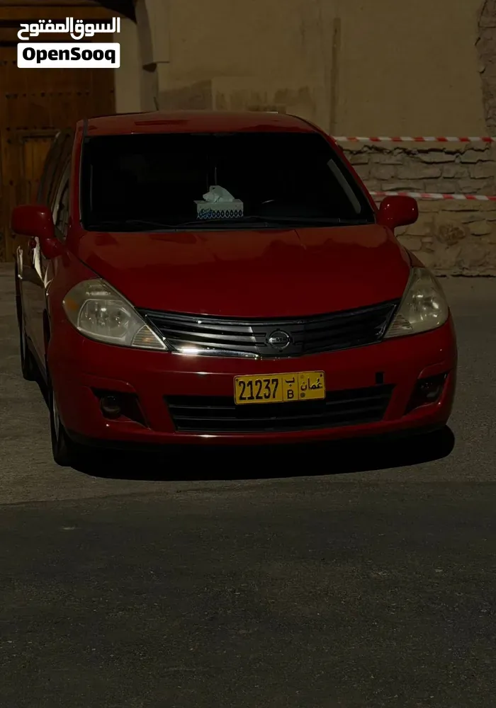 Nissan Versa 2011 photo 5