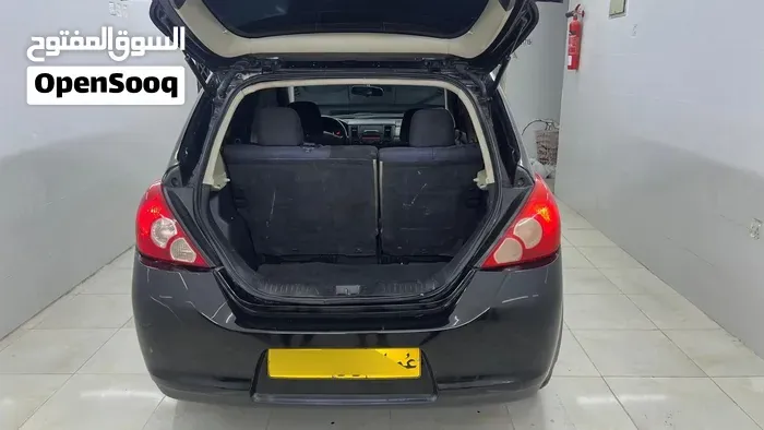 Nissan Versa 2011 photo 4