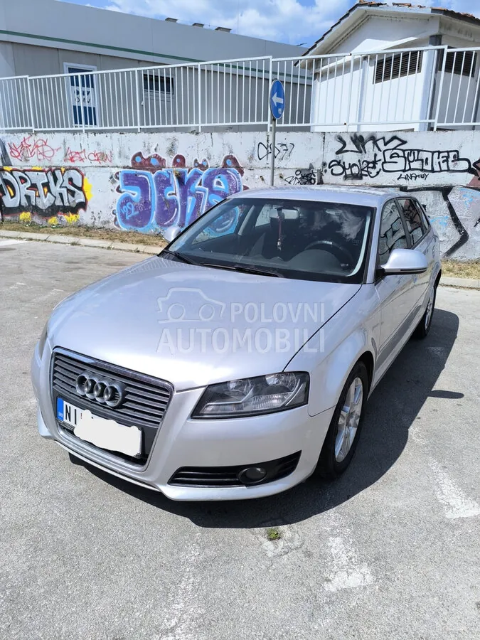 Audi A3 2010 photo 2