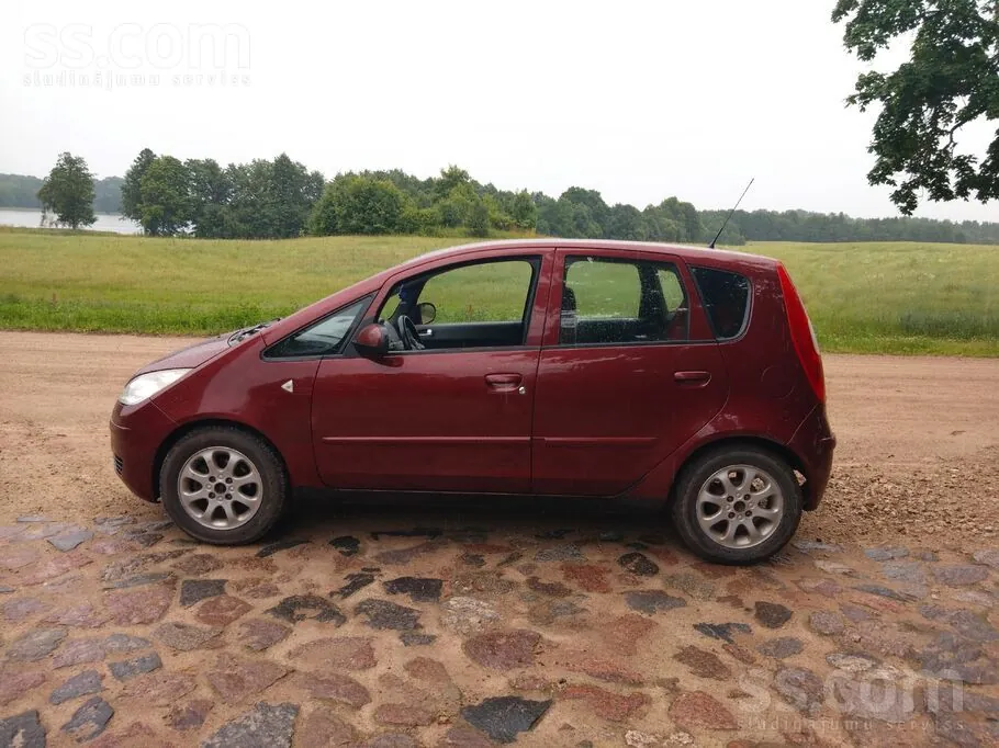 Mitsubishi Colt 2007 photo 4