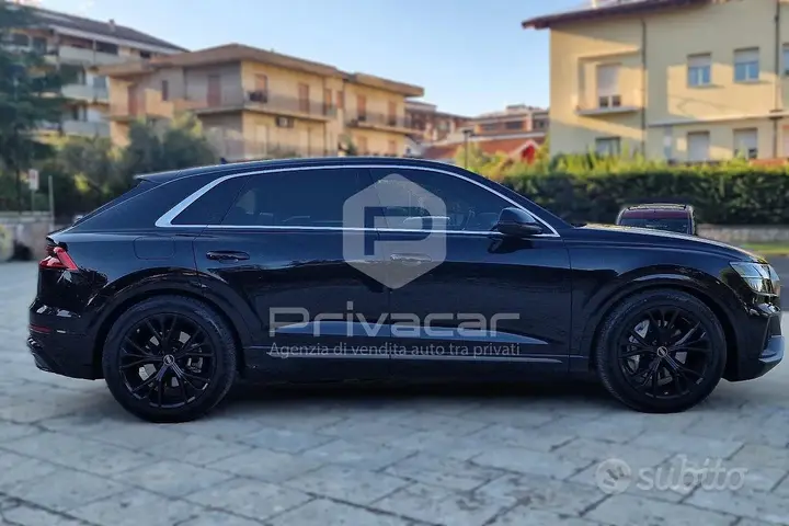 Audi Q8 2021 photo 4