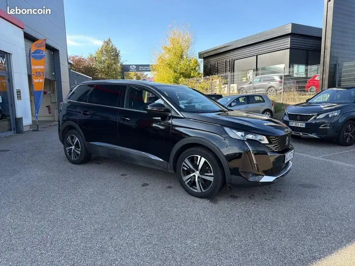 Peugeot 5008 2022 photo 3